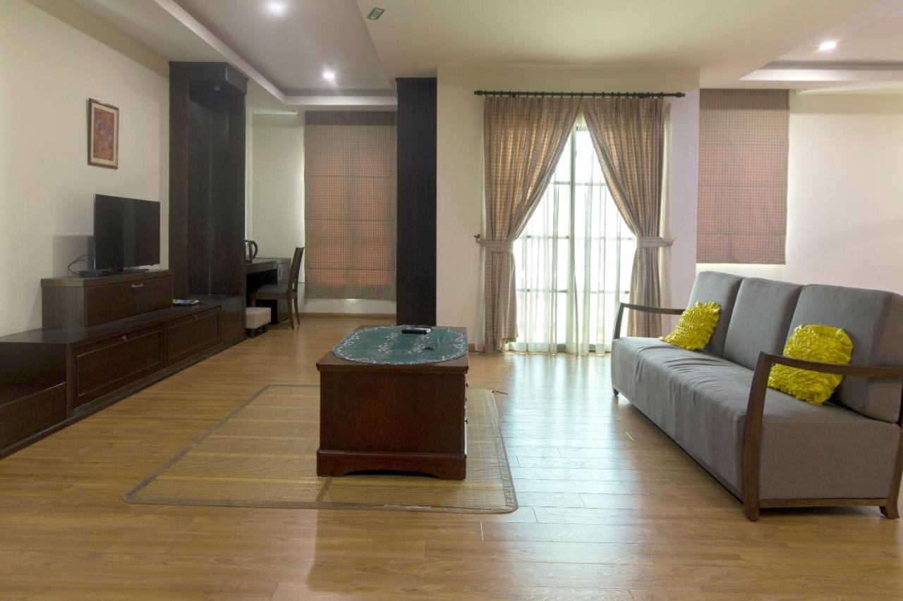 Capital O 90653 Maxwell Inn Boutique Hotel 타이핑 외부 사진
