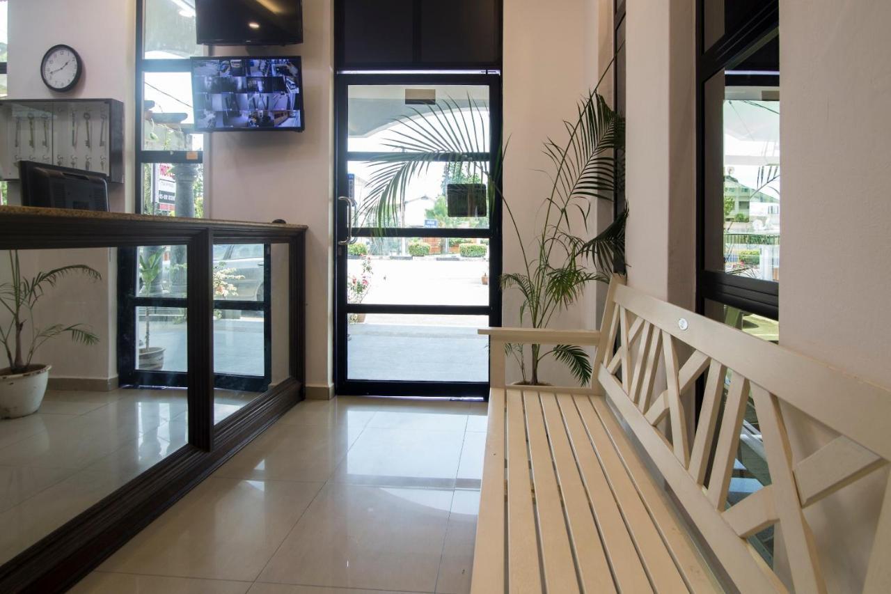 Capital O 90653 Maxwell Inn Boutique Hotel 타이핑 외부 사진